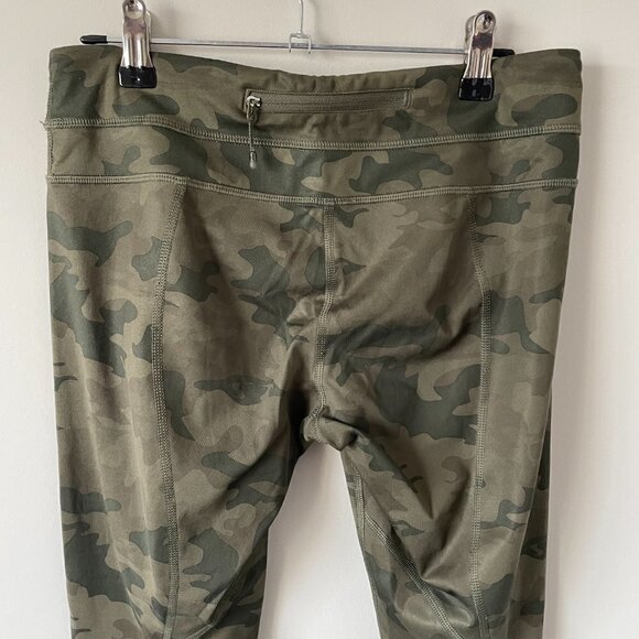 LULULEMON Run Inspire Crop II *All Luxtreme Camo Fatigue Green 6 - Picture 6 of 8
